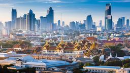 Bangkok hotels near Wat Bowonniwet Vihara