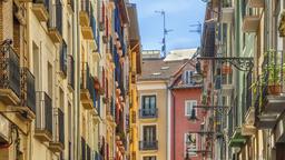 Find cheap flights to Pamplona