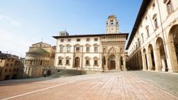 Arezzo hotels near House of Petrarch