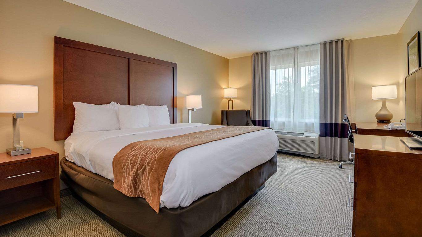 Comfort Inn & Suites Gordon Hwy