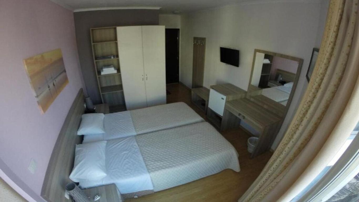 Titania Hotel