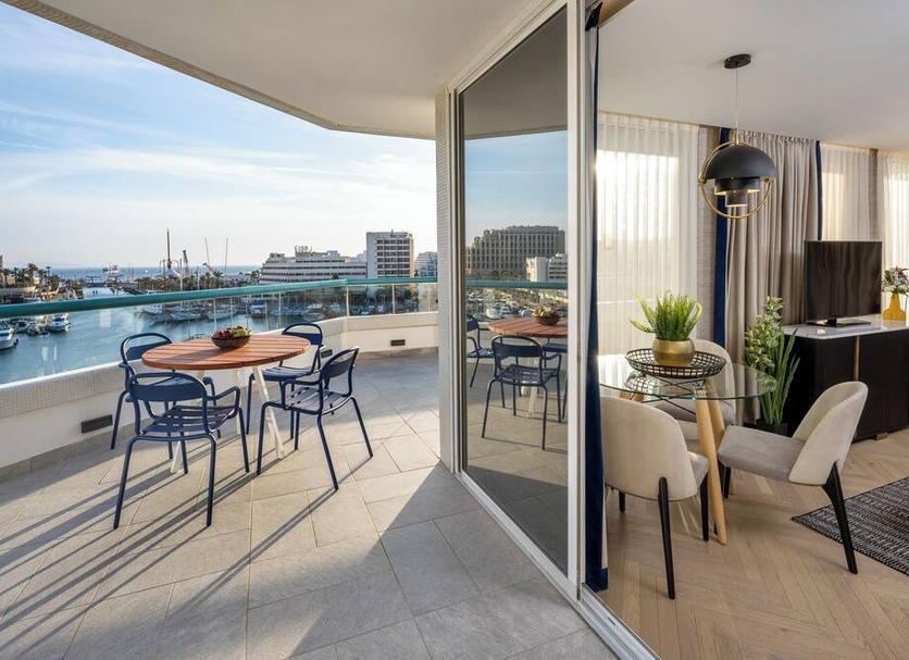 Balcony Photo
