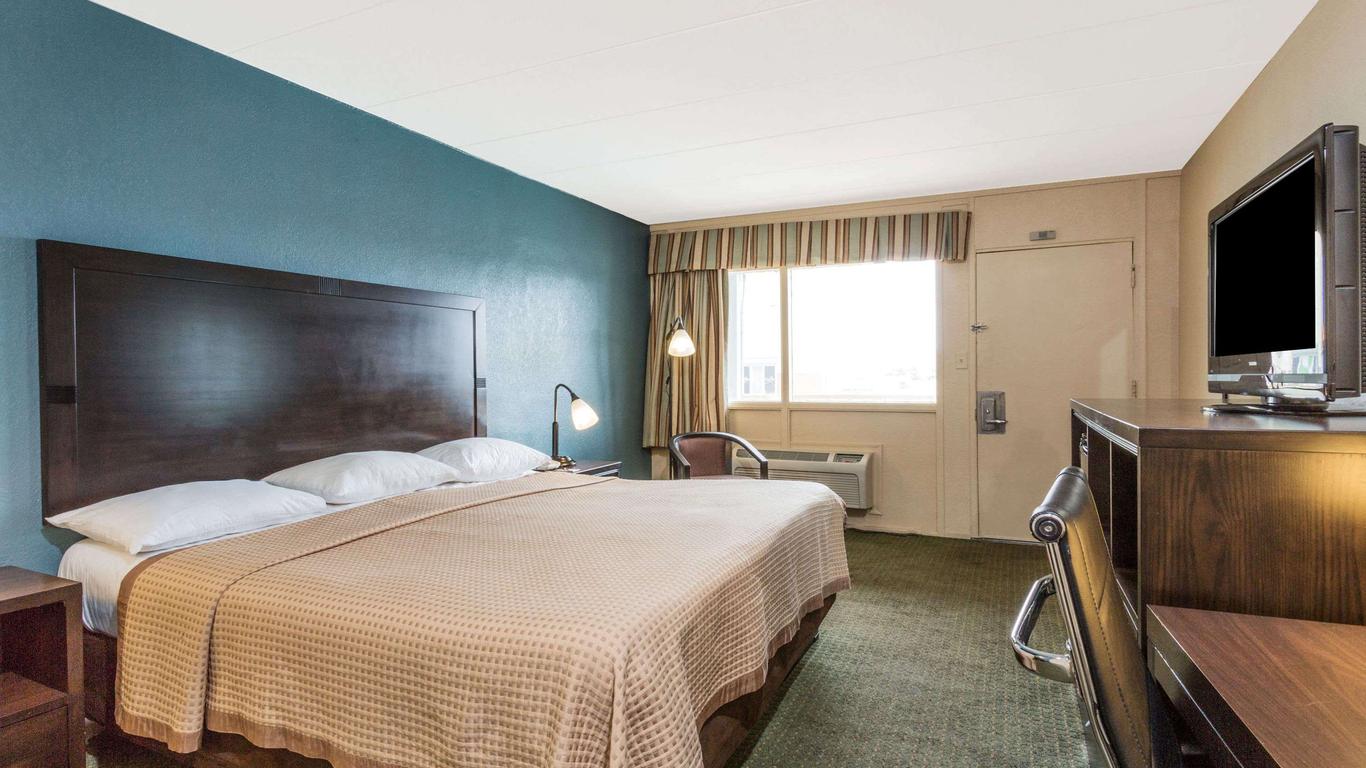 Travelodge by Wyndham Virginia Beach