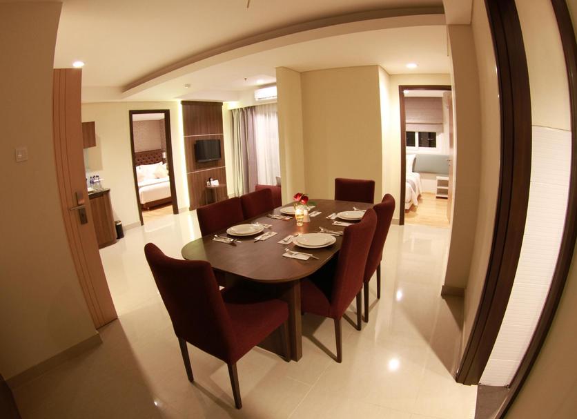 Dining room Photo