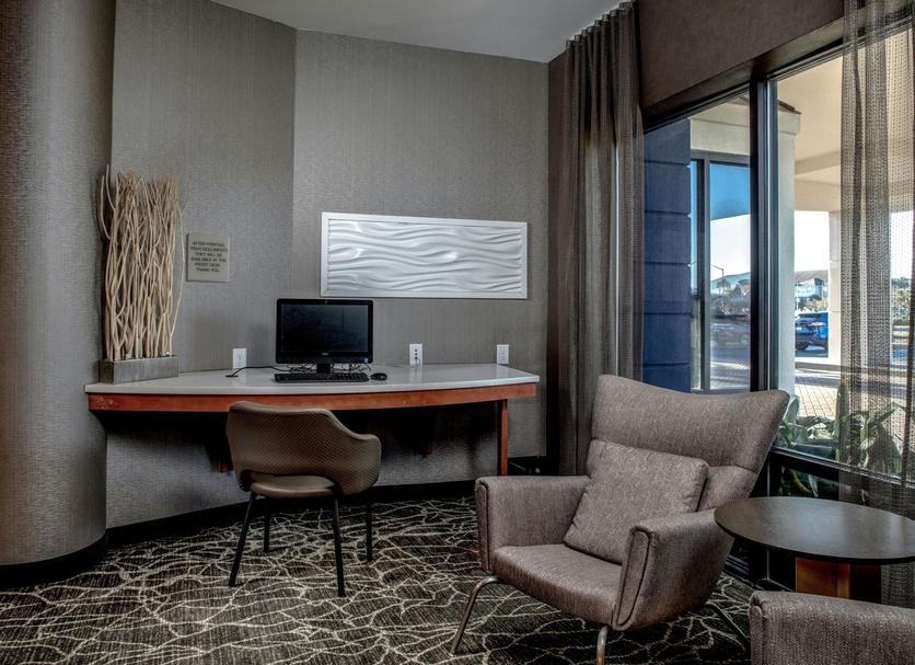 Business center Photo