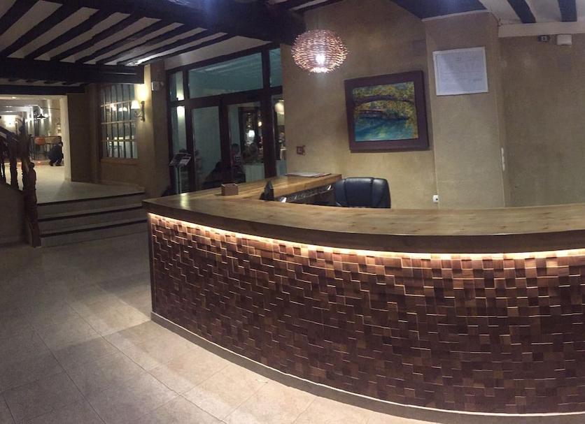 Front desk Photo