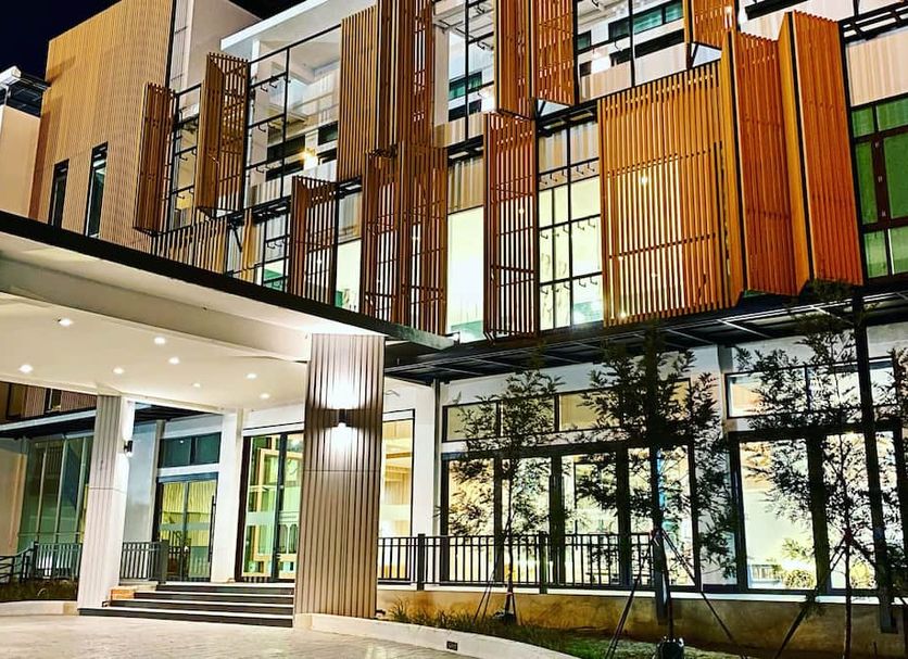 Building Photo