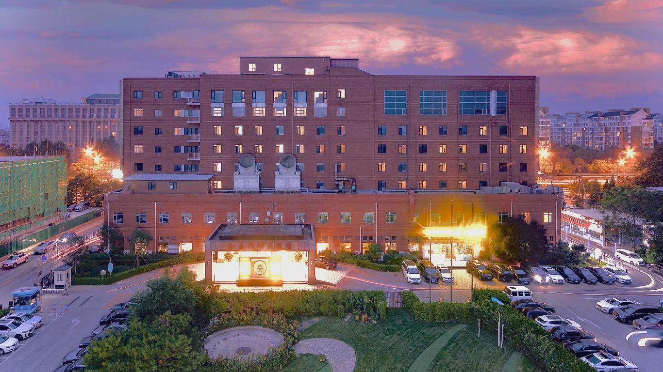 Golden Harbor Hotel