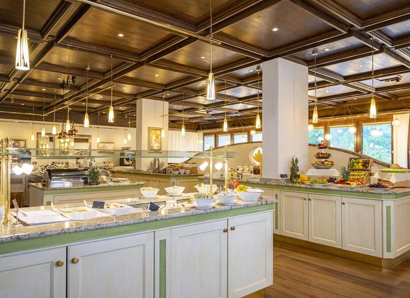 Buffet Photo