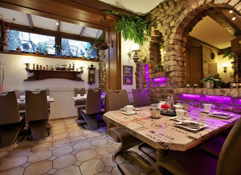 Dining room Photo