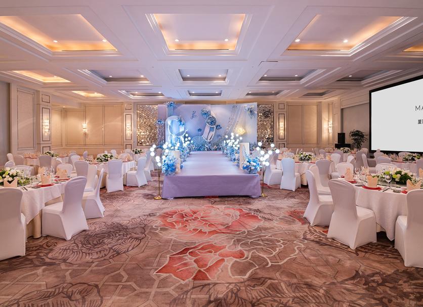 Banquet hall Photo