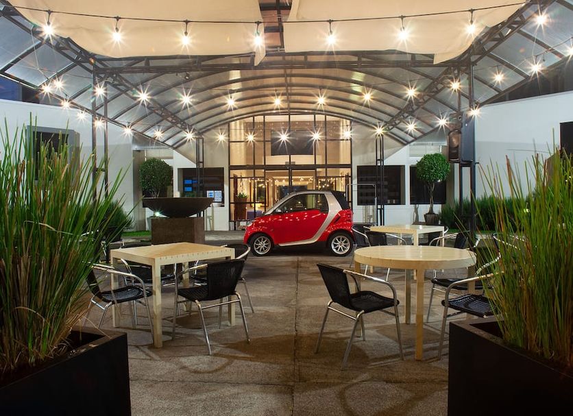 Hotel Entrance Photo