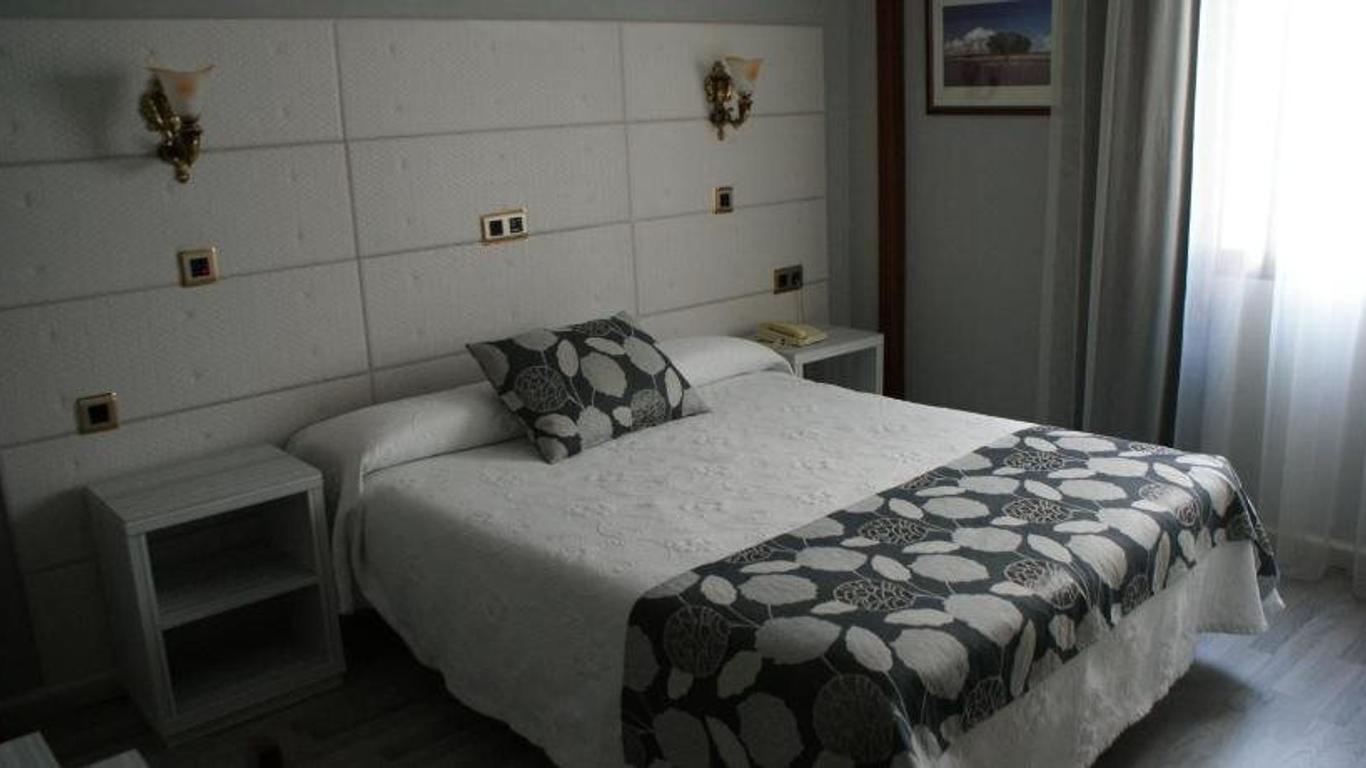 Hotel Los Naranjos