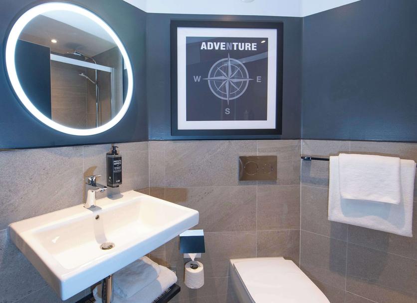 Bathroom Photo