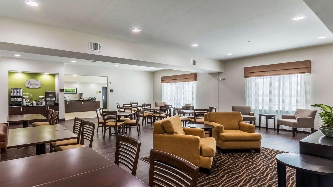 Sleep Inn and Suites College Station near University