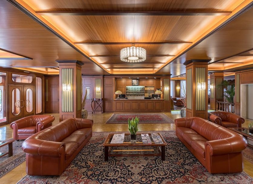 Lounge Photo
