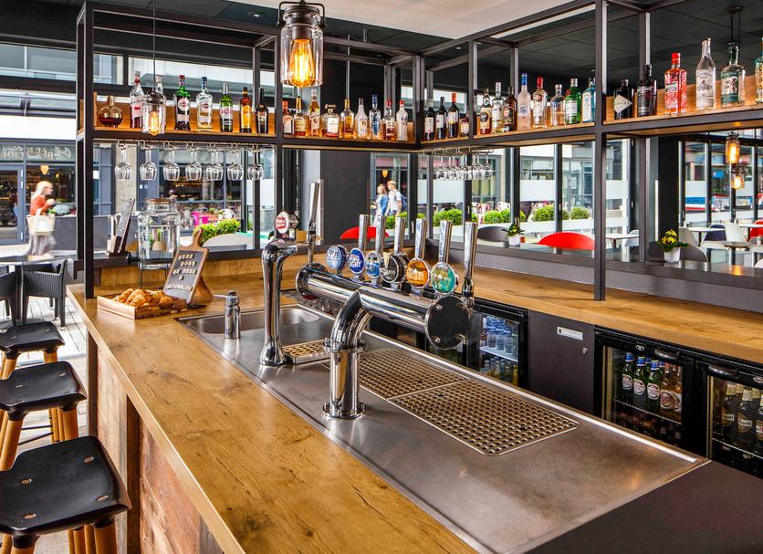 Bar Photo