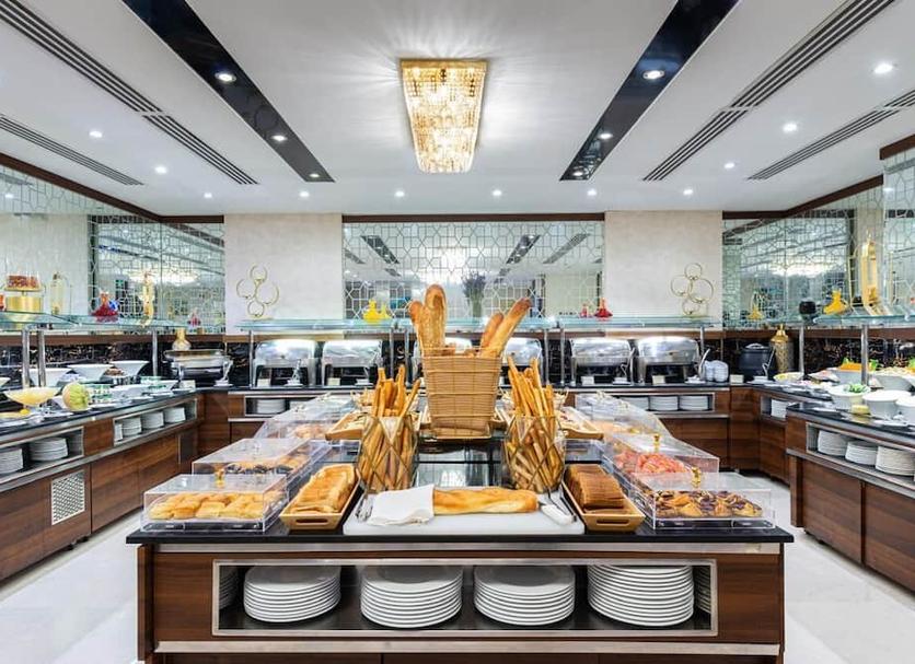 Buffet Photo
