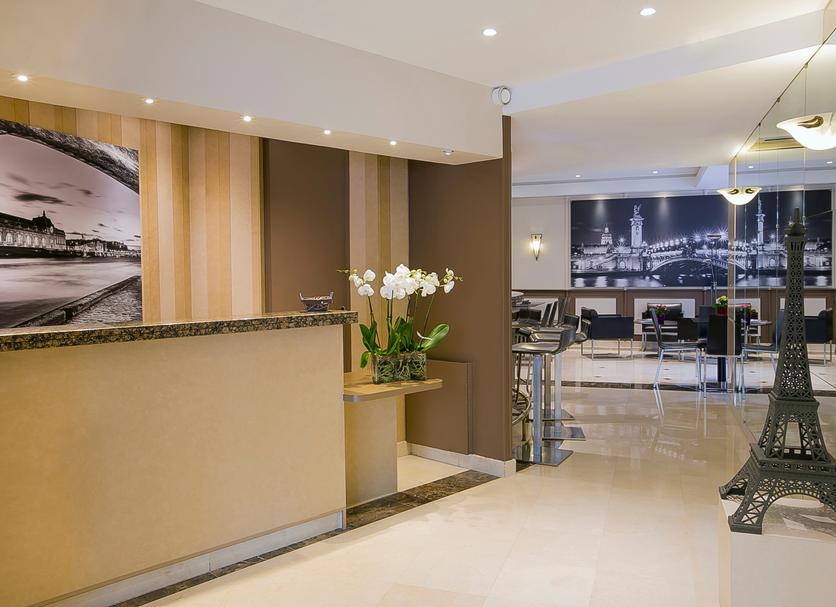 Front desk Photo