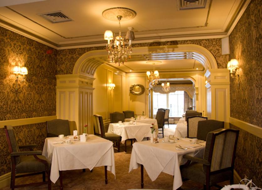 Restaurant Photo