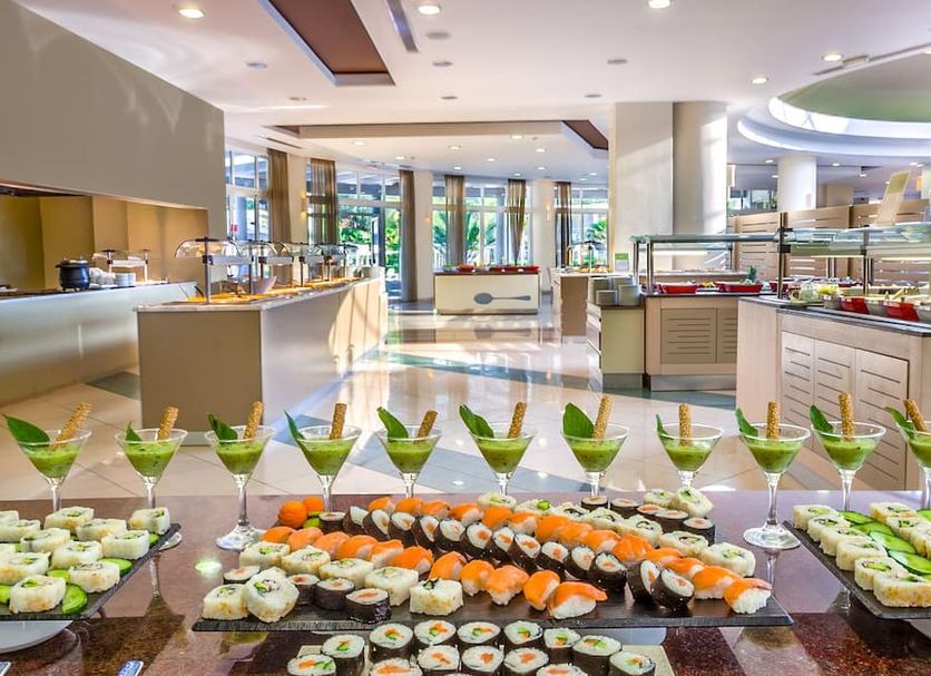 Buffet Photo