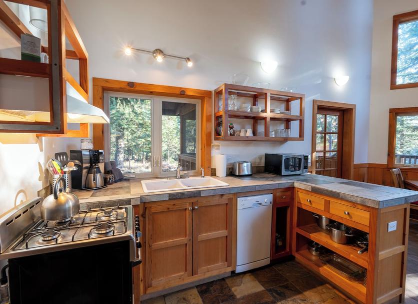 Kitchen Photo