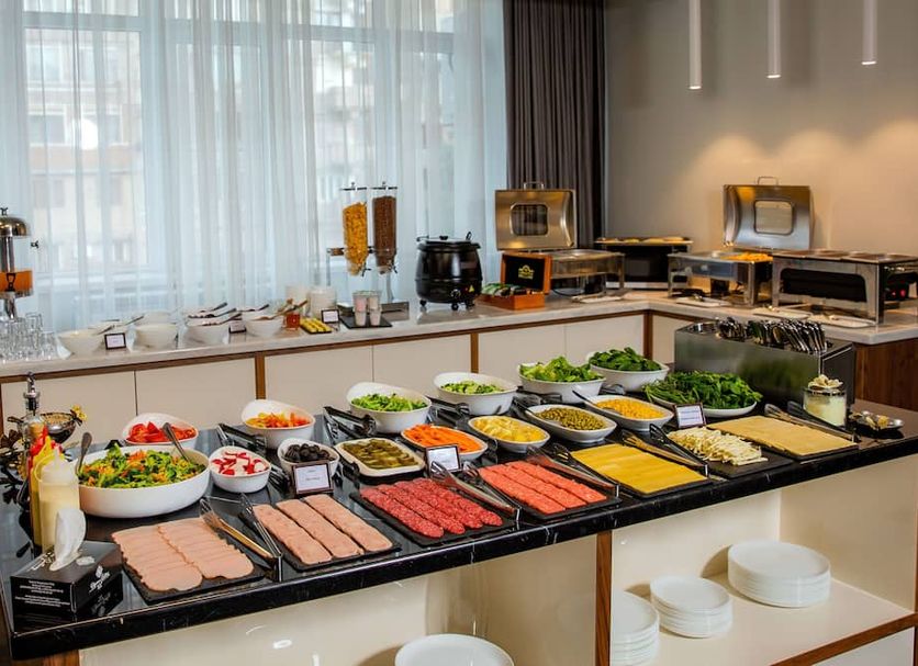 Buffet Photo