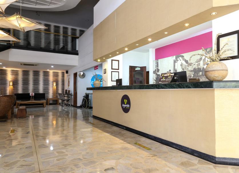 Front desk Photo
