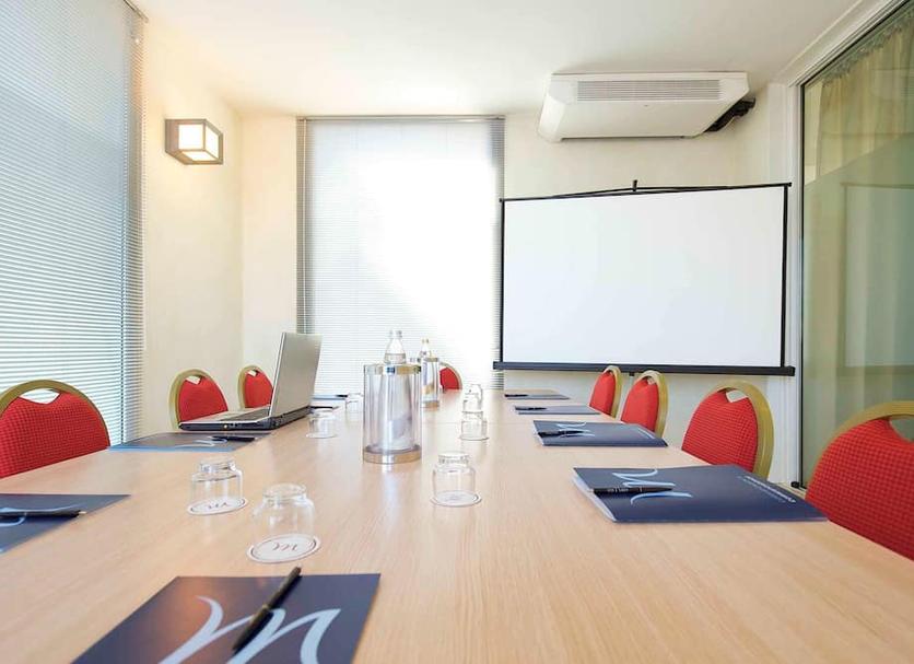 Conference room Photo