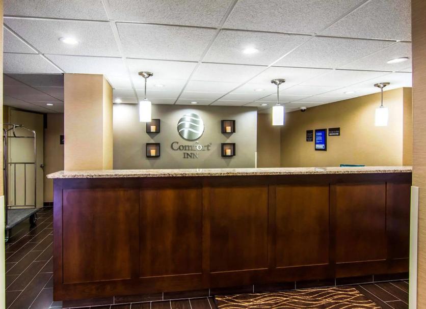 Front desk Photo