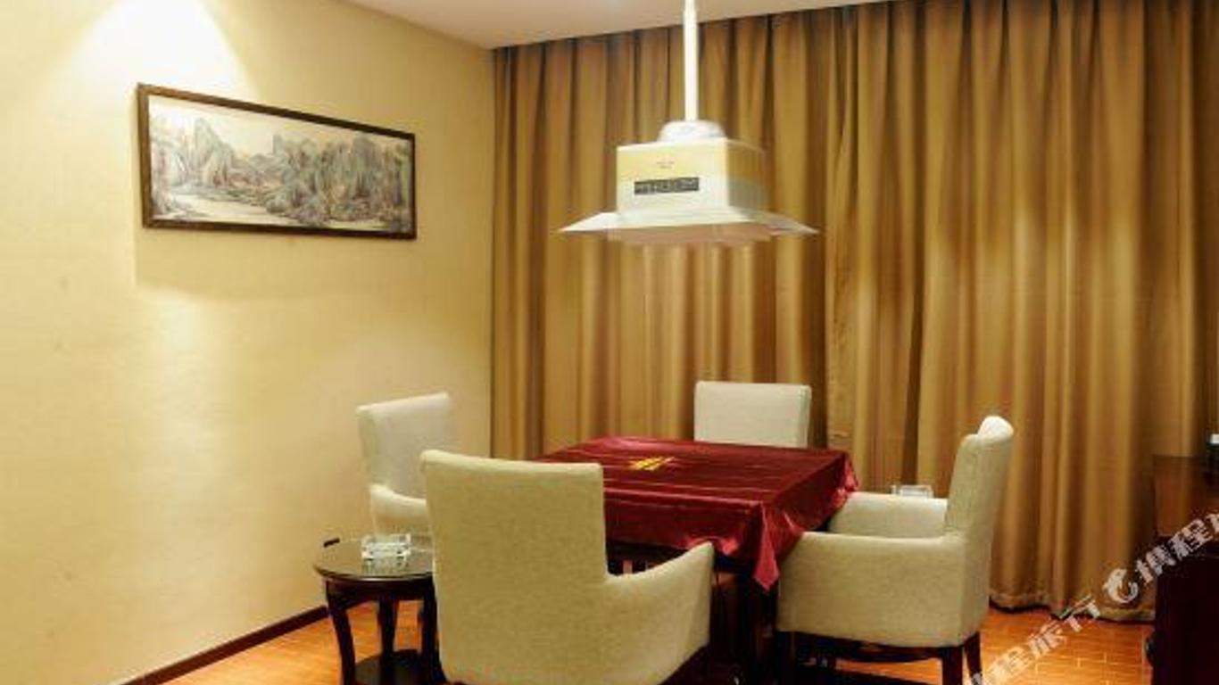 Jinling Business Hotel (Changsha Gaoqiao)