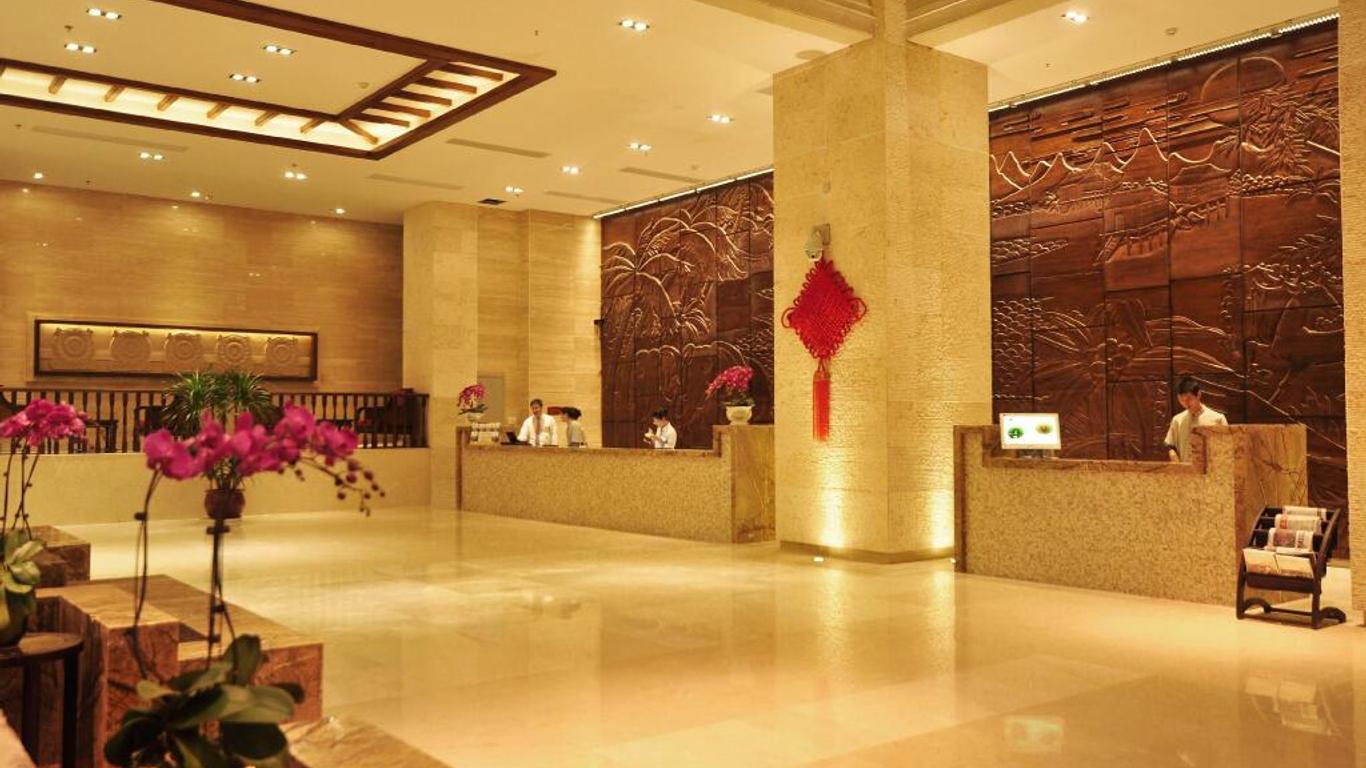 Grand Metro Park Bay Hotel