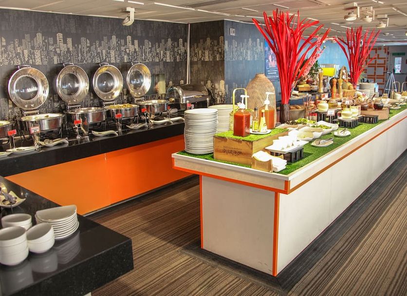 Buffet Photo
