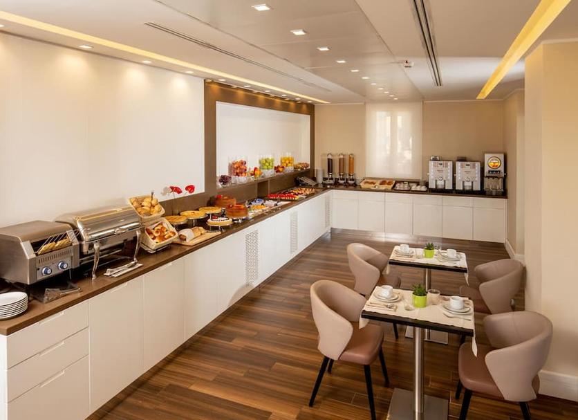 Buffet Photo