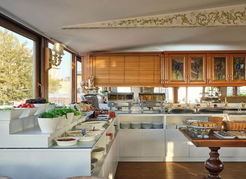 Buffet Photo