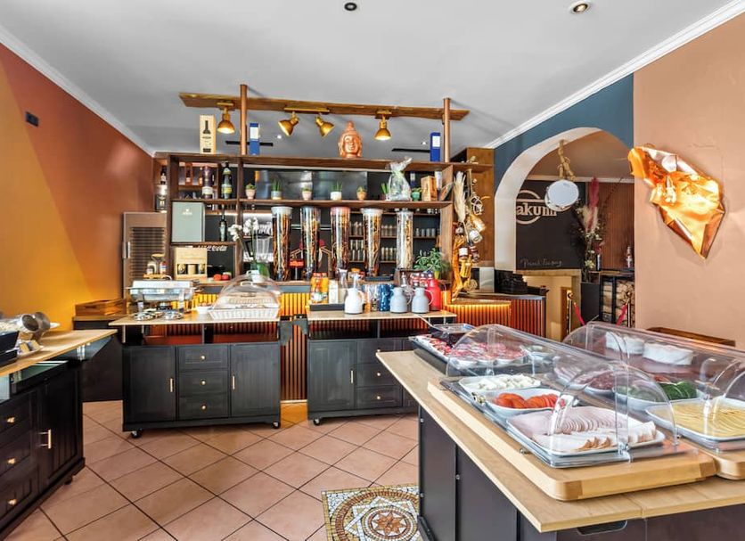 Buffet Photo