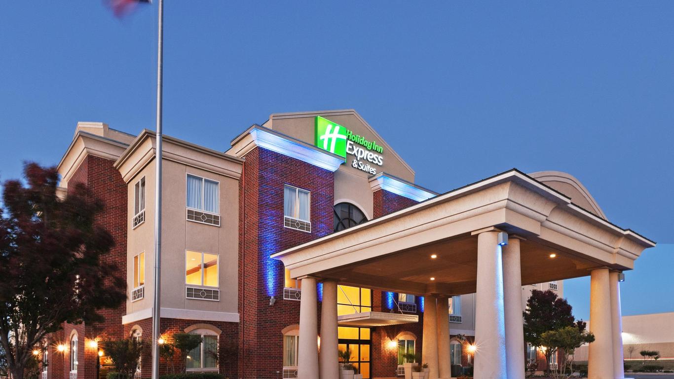 Holiday Inn Express And Suites, An IHG Hotel