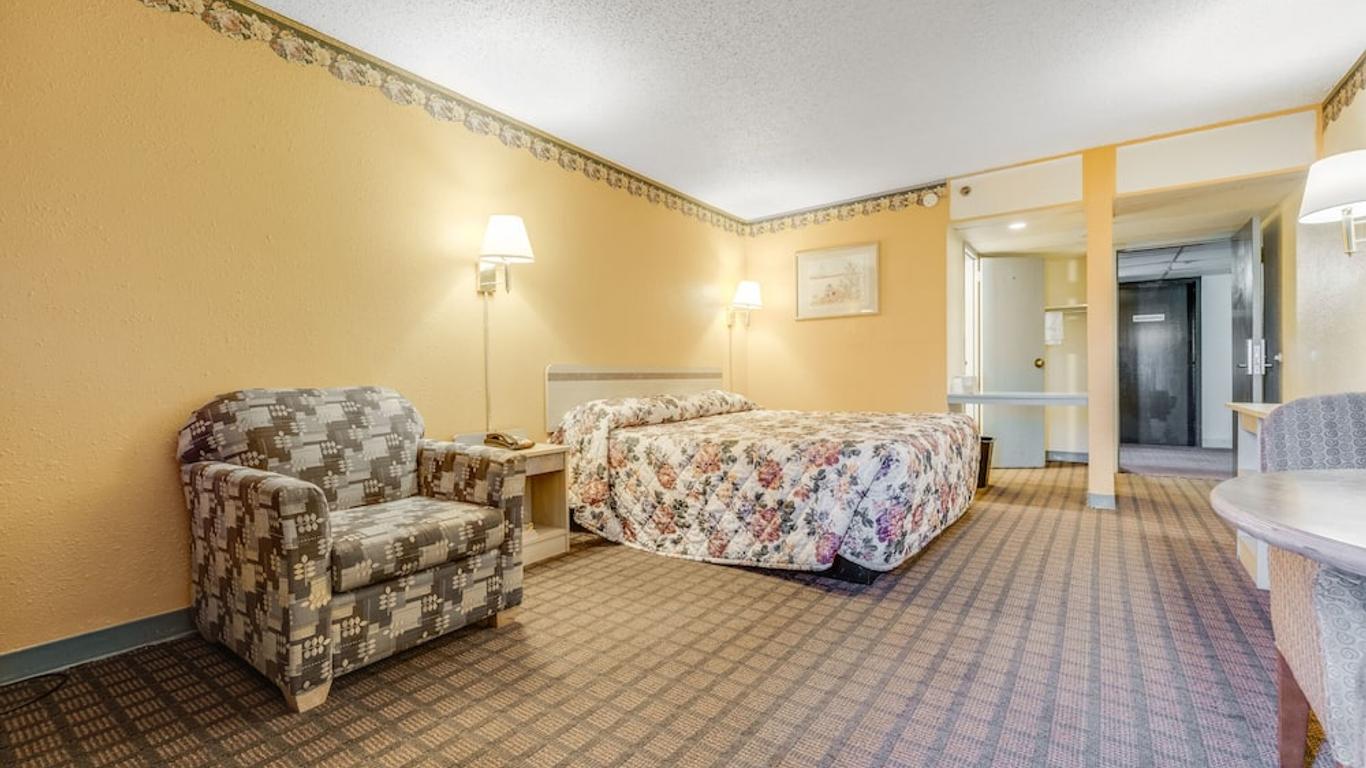 Camelot Inn