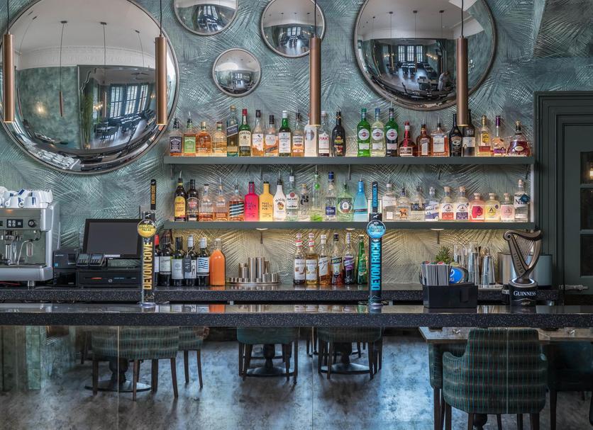Bar Photo