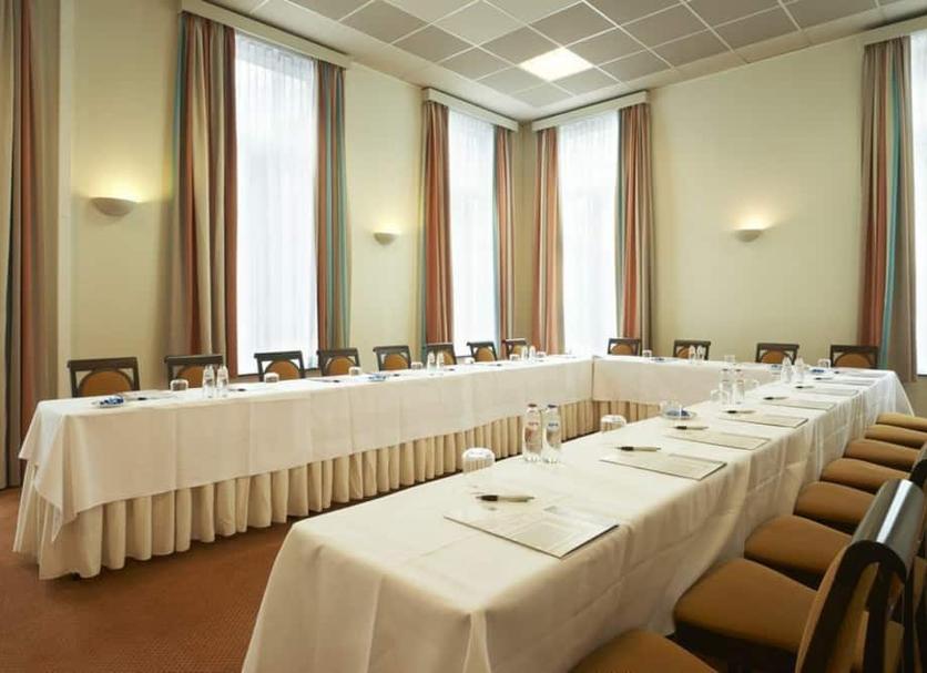 Conference room Photo