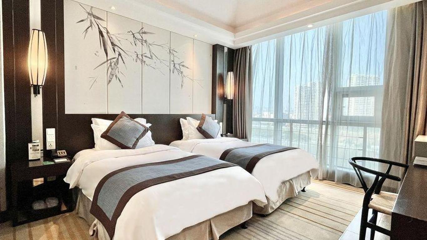 Eco Grand Hotel