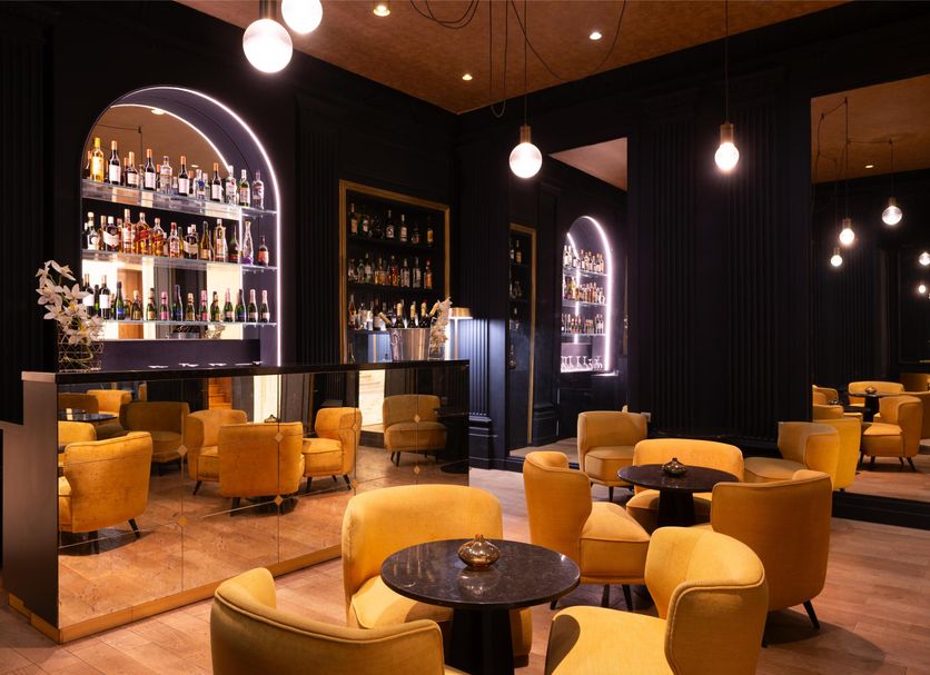 Bar Photo