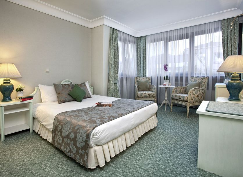 Bedroom Photo