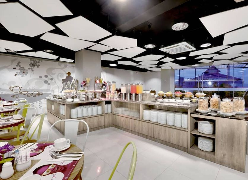 Buffet Photo