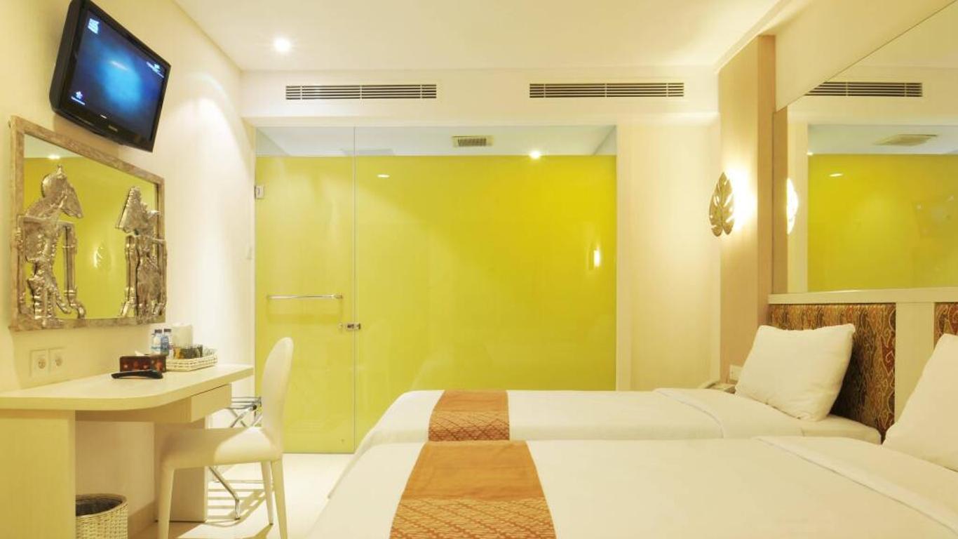 Pyrenees Jogja Hotel