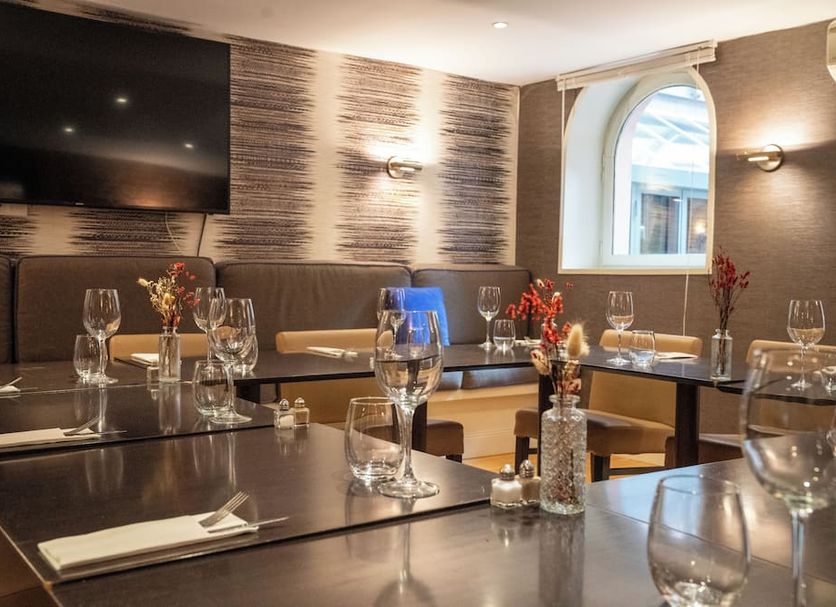 Restaurant Photo