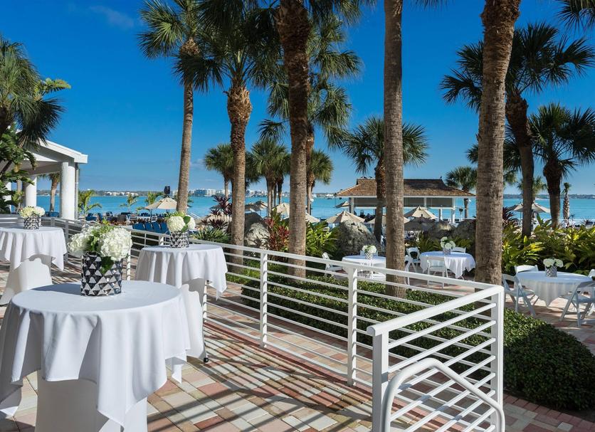 Banquet hall Photo