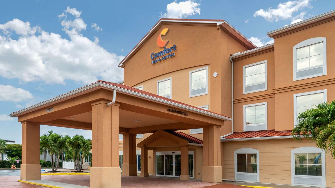 Comfort Inn & Suites Airport