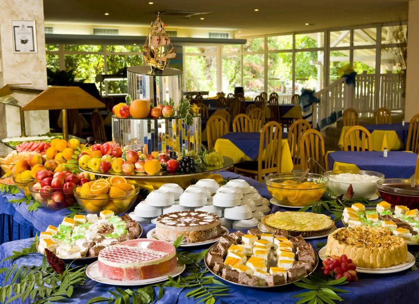 Buffet Photo