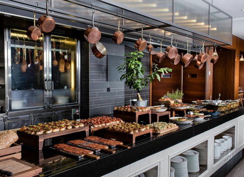 Buffet Photo
